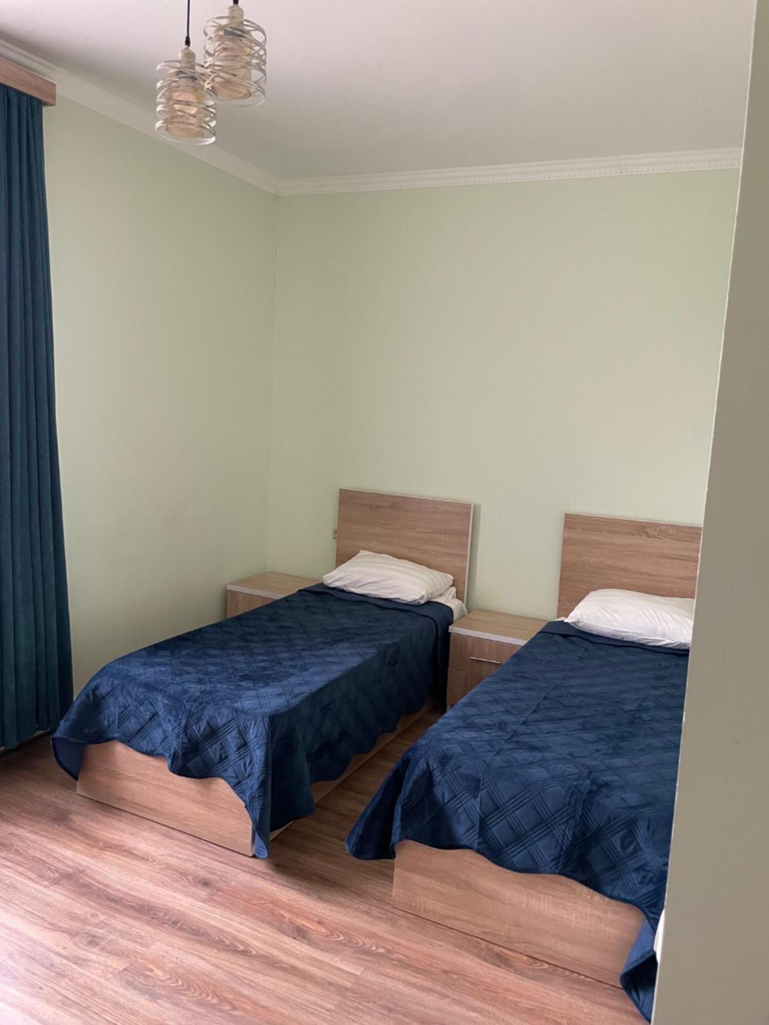 Decca Hotel Ереван Екстериор снимка
